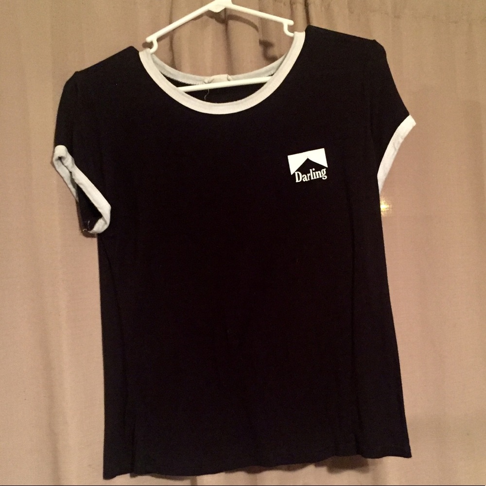 Loose and cute black t-shirt w/ a little pop!